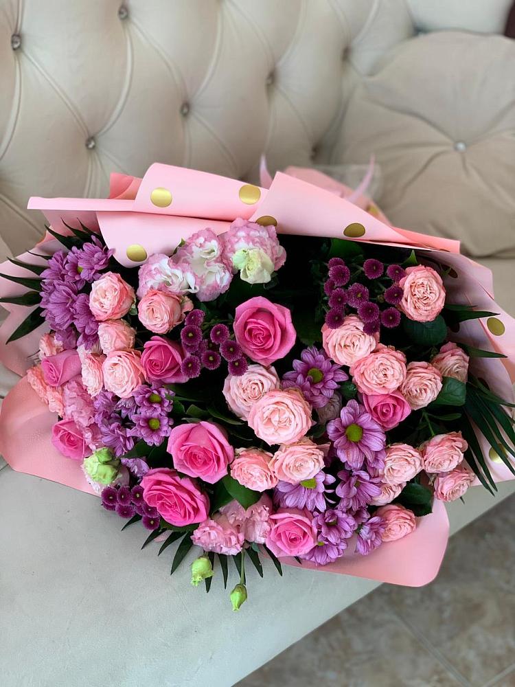 Букет цветов из: Хризантемы, Розы и Лизиантусы в Павлова