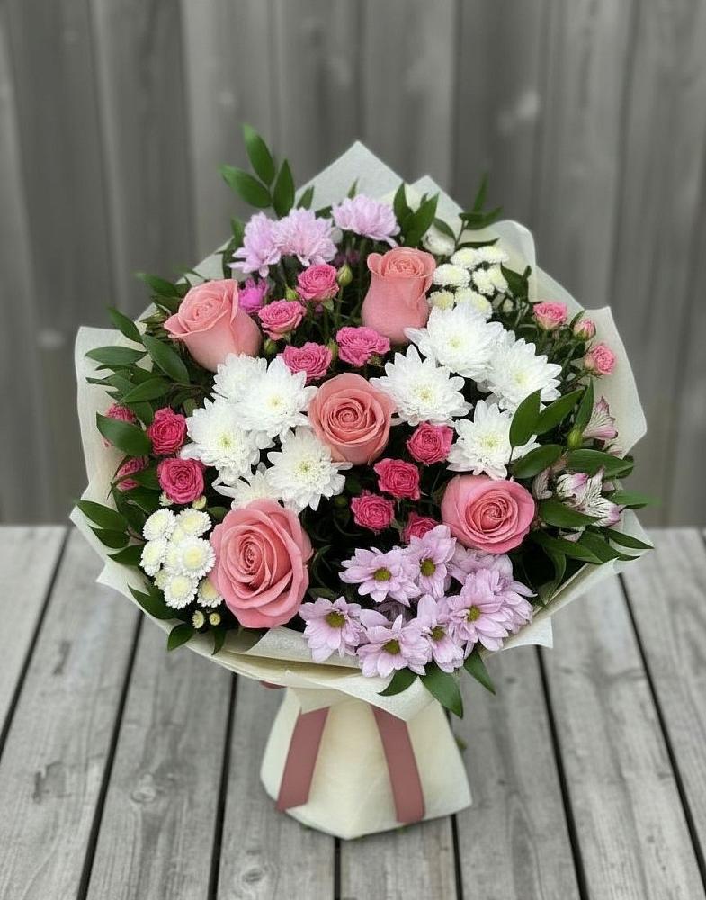 Букет цветов из: Альстромерии, Гвоздики, Розы и Хризантемы в Павлова
