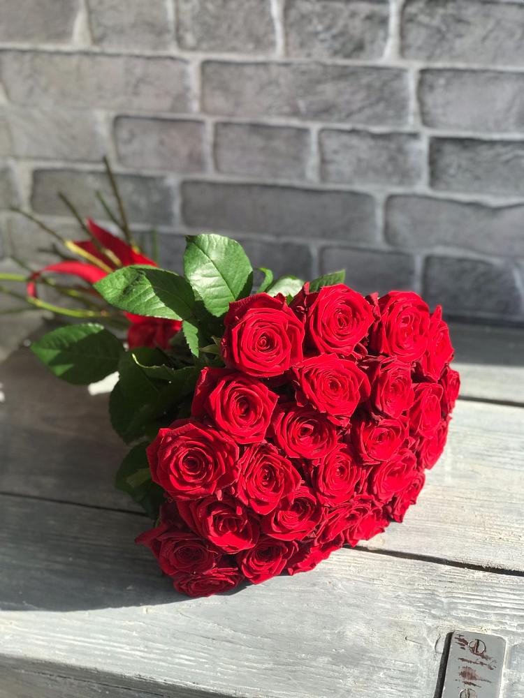 Букет Красные розы Фридом в Павлова