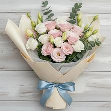 Букет цветов из:  Лизиантусы в Павлова