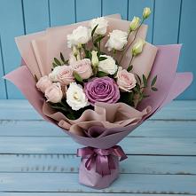 Букет цветов из:  Розы и Лизиантусы #REPLACE_PRED# Павлова