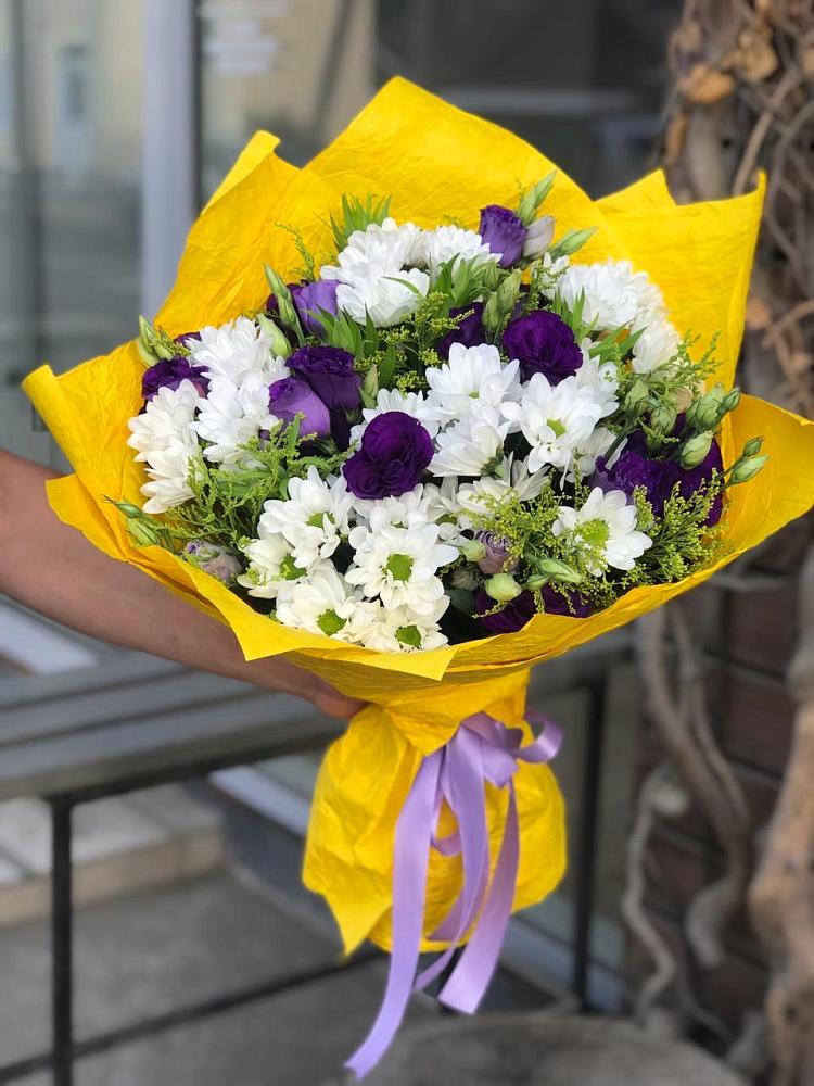 Букет цветов из: Ирисы, Хризантемы и Ромашки в Павлова