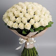 Букет 101 беля роза Белоснежка в Павлова