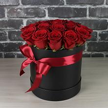 Цветочная композиция из Розы в шляпной коробке в Павлова