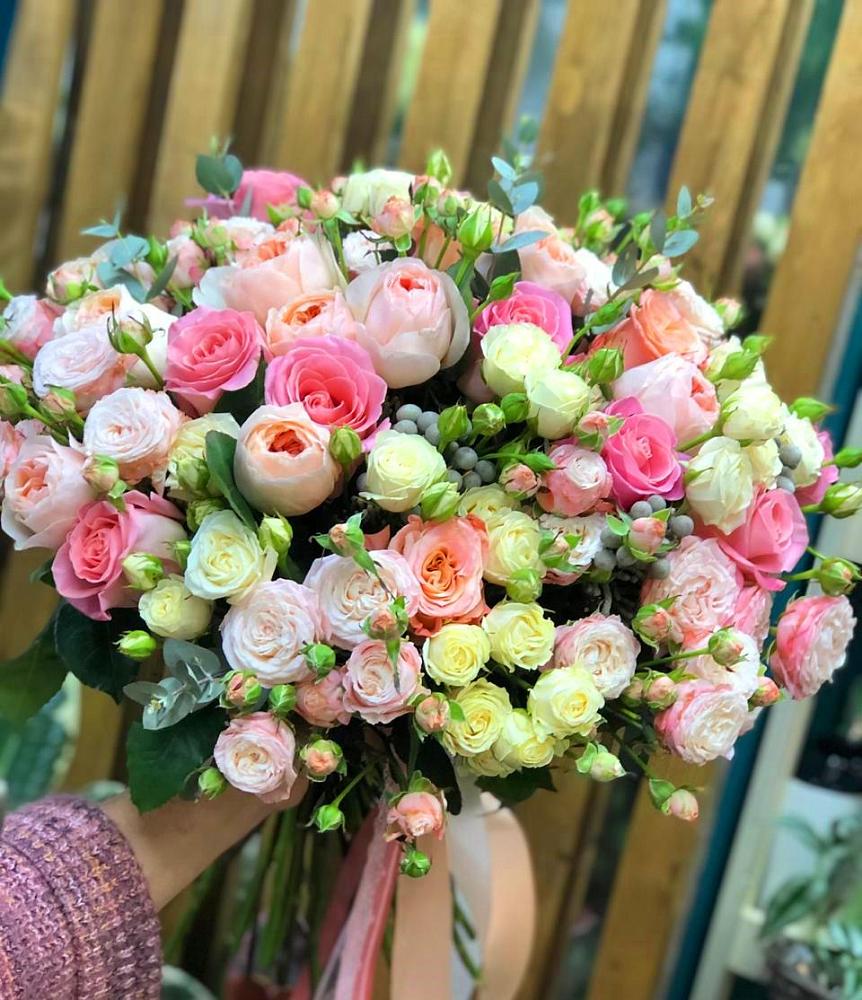 Букет цветов из: Розы в Павлова