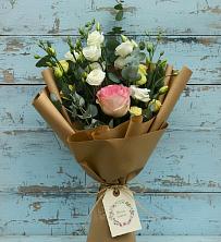 Букет цветов из:  Розы и Лизиантусы в Павлова