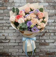 Букет цветов из:  Розы, Лизиантусы и Гвоздики в Павлова