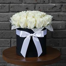 Цветочная композиция из Розы в шляпной коробке в Павлова