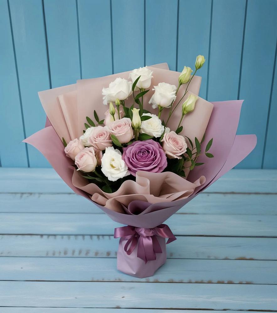 Букет цветов из: Розы и Лизиантусы в Павлова