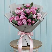 Букет цветов из:  Розы в Павлова